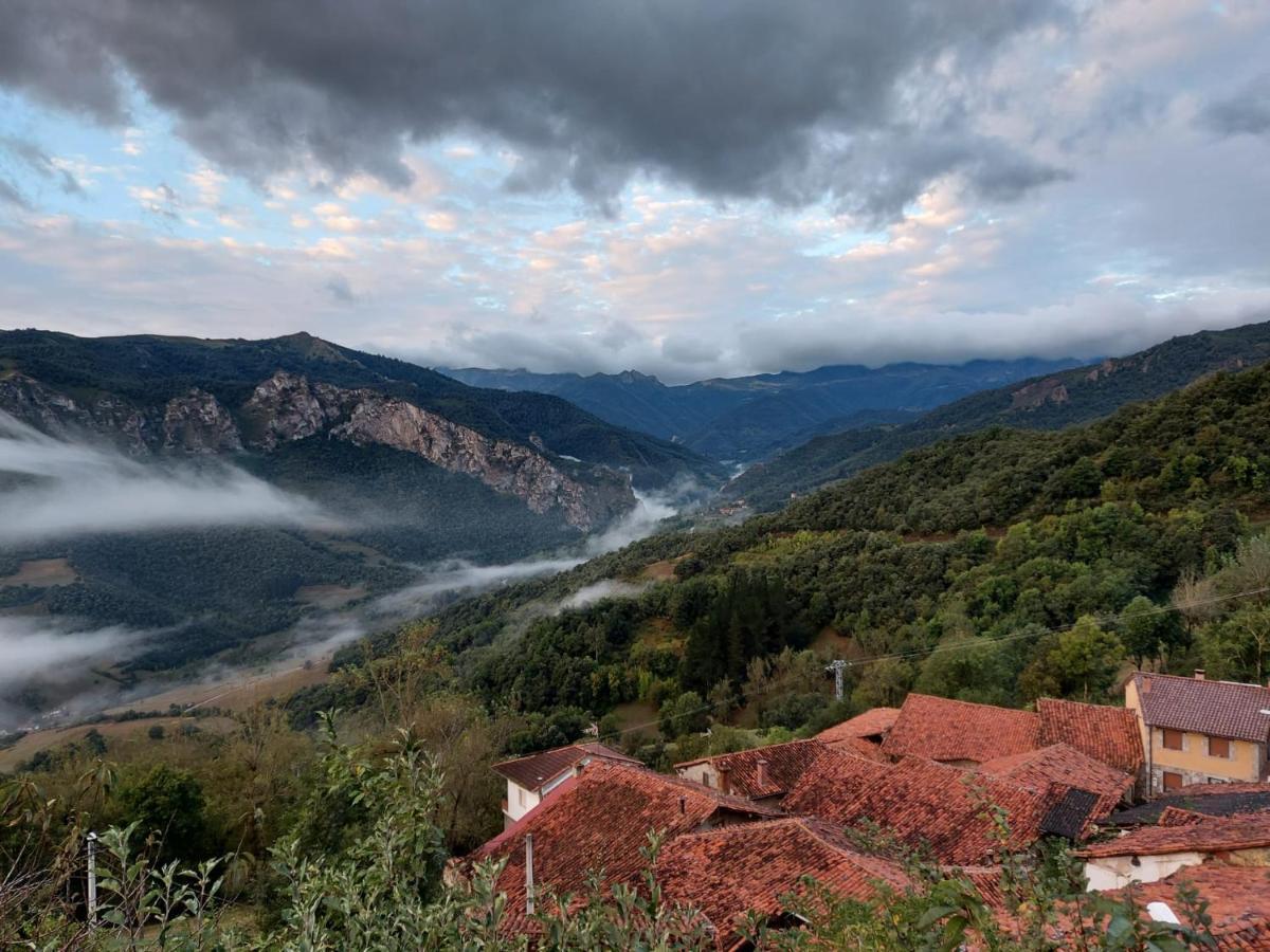 Camaleño Apartamentos Rurales Las Rocas De Brez المظهر الخارجي الصورة